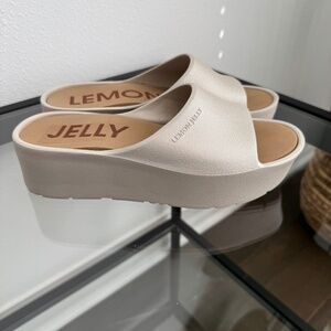 LEMON JELLY Women’s Sandals EU38 US 8 Warm Grey Lightweight Platform Slides